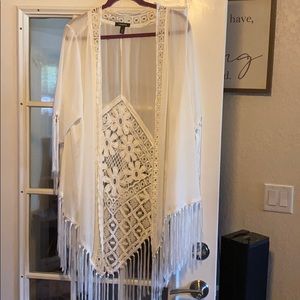 NWOT TORRID Kimono Solid White never worn